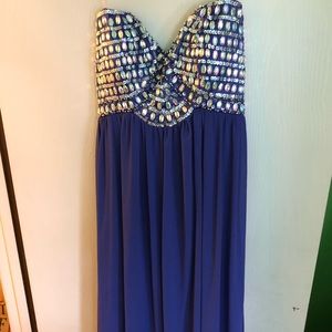 NWT PRETTY LONG PURPLE PROM DRESS BEADING SIZE 9